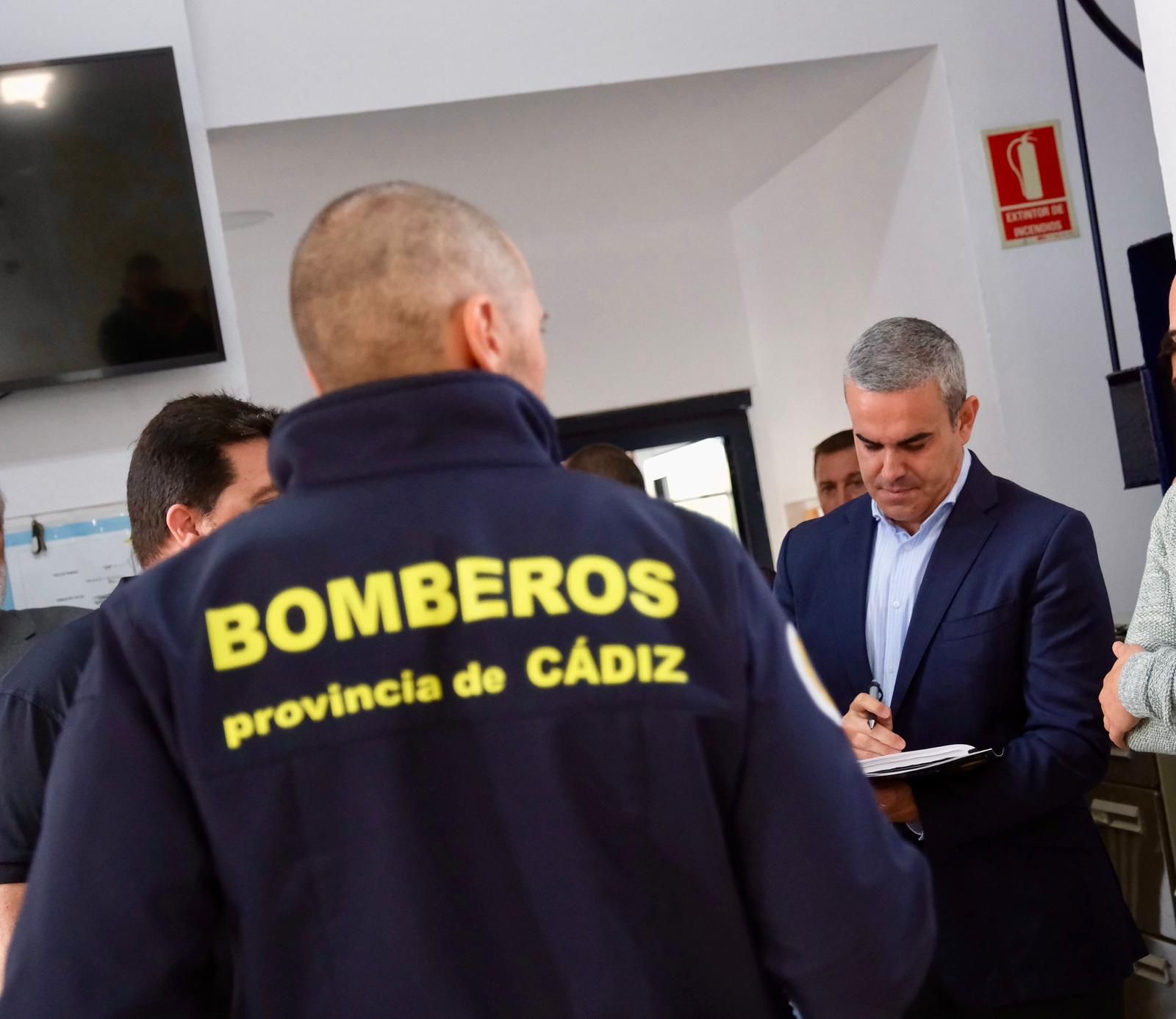 El Consorcio de Bomberos amplía la bolsa de horas y aplica la subida salarial a sus profesionales