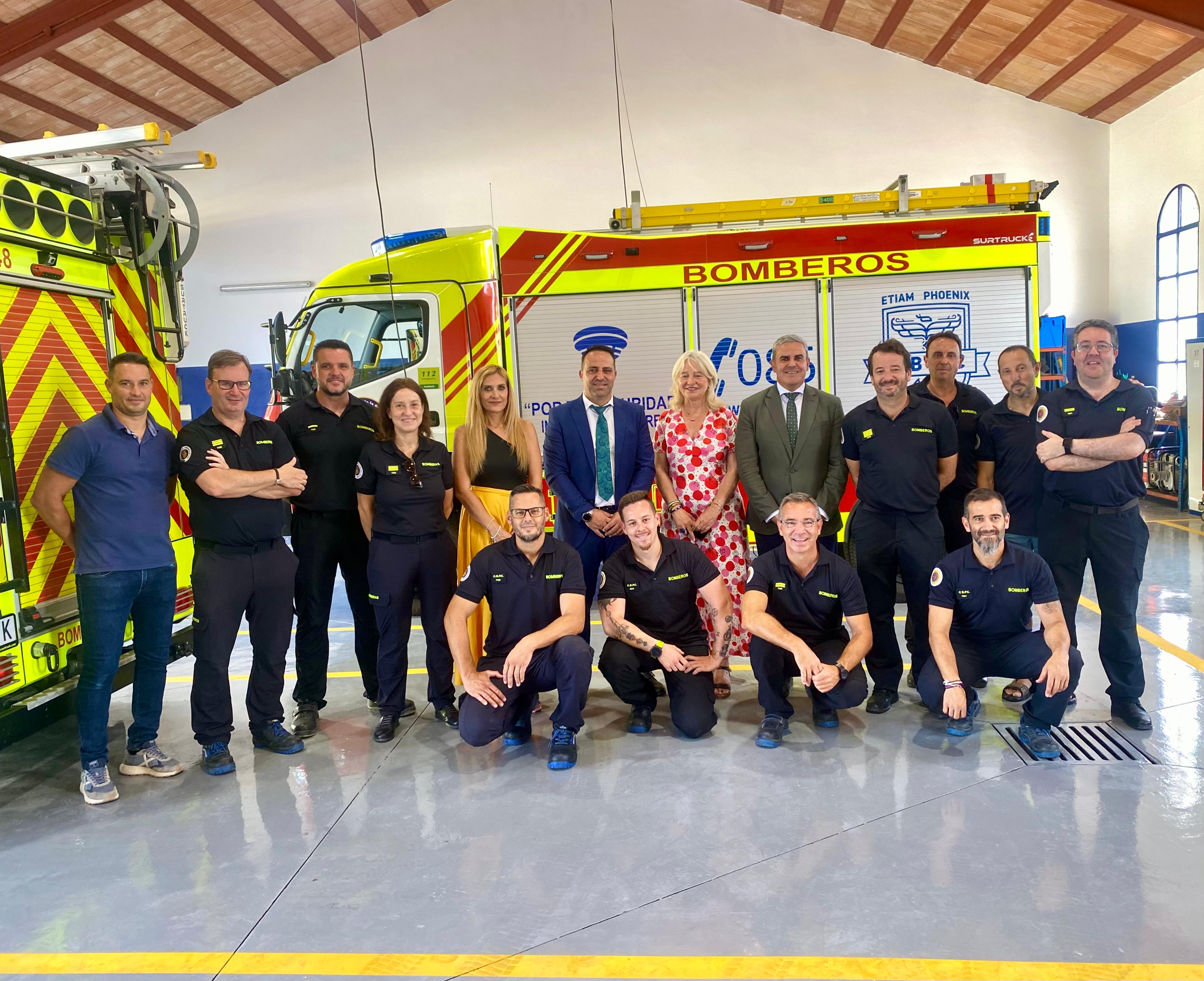 El parque de bomberos de Ubrique, operativo tras la remodelación integral realizada por el Consorcio