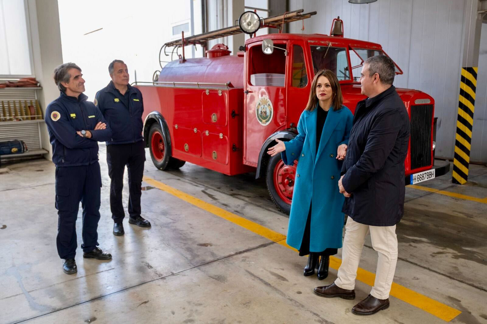 Bomberos y camiones del CBPC vuelven a estar presentes en las cabalgatas de Reyes de Cádiz