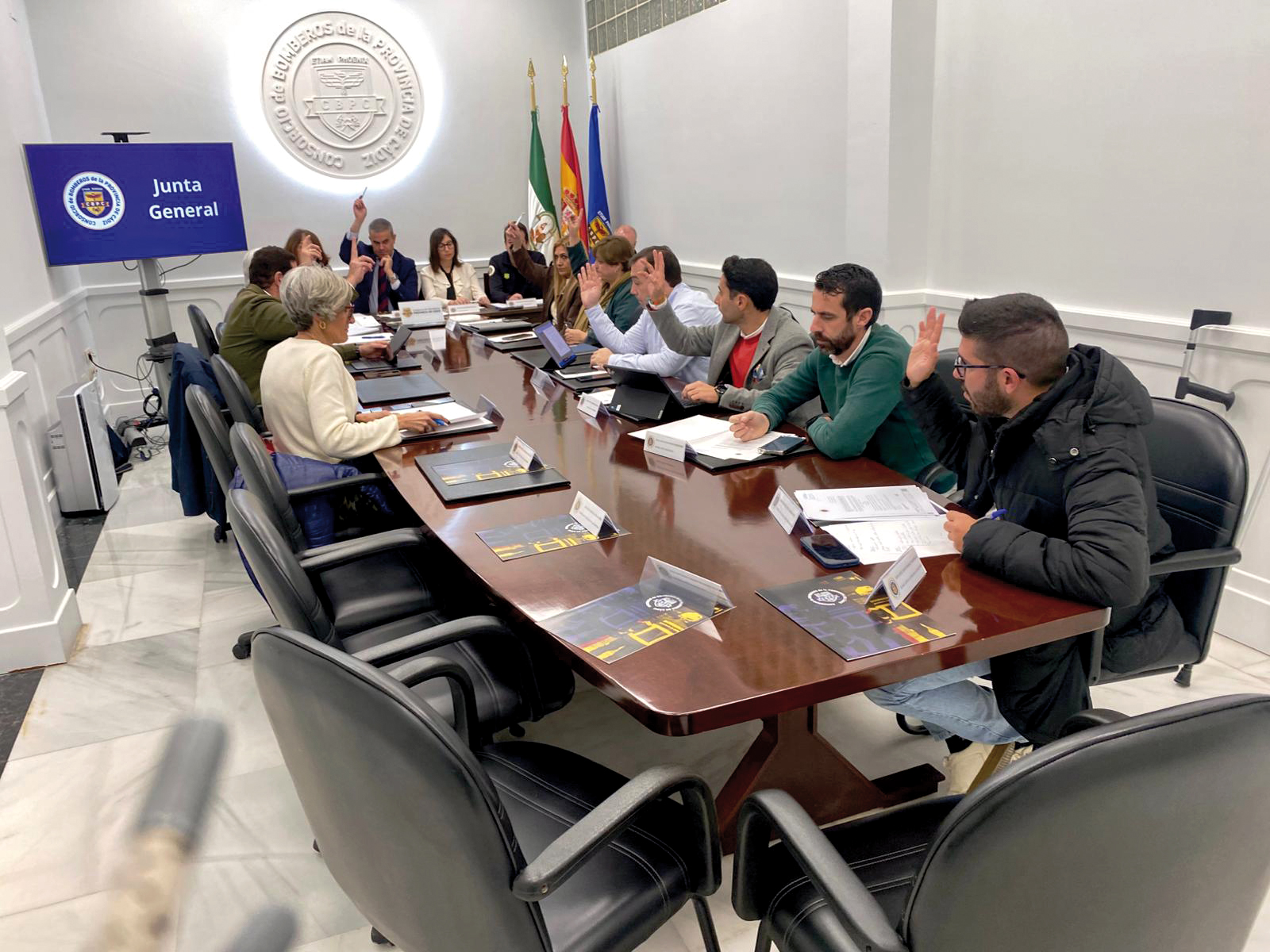 El Consorcio de Bomberos de Cádiz aprueba unos presupuestos realistas para 2026, con mejoras en parques y plantilla