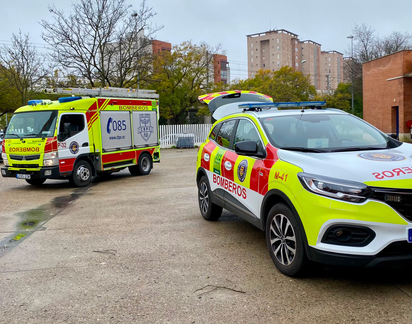 El CBPC envía a Ávila un dispositivo de 16 bomberos y 5 vehículos para colaborar en las labores de extinción